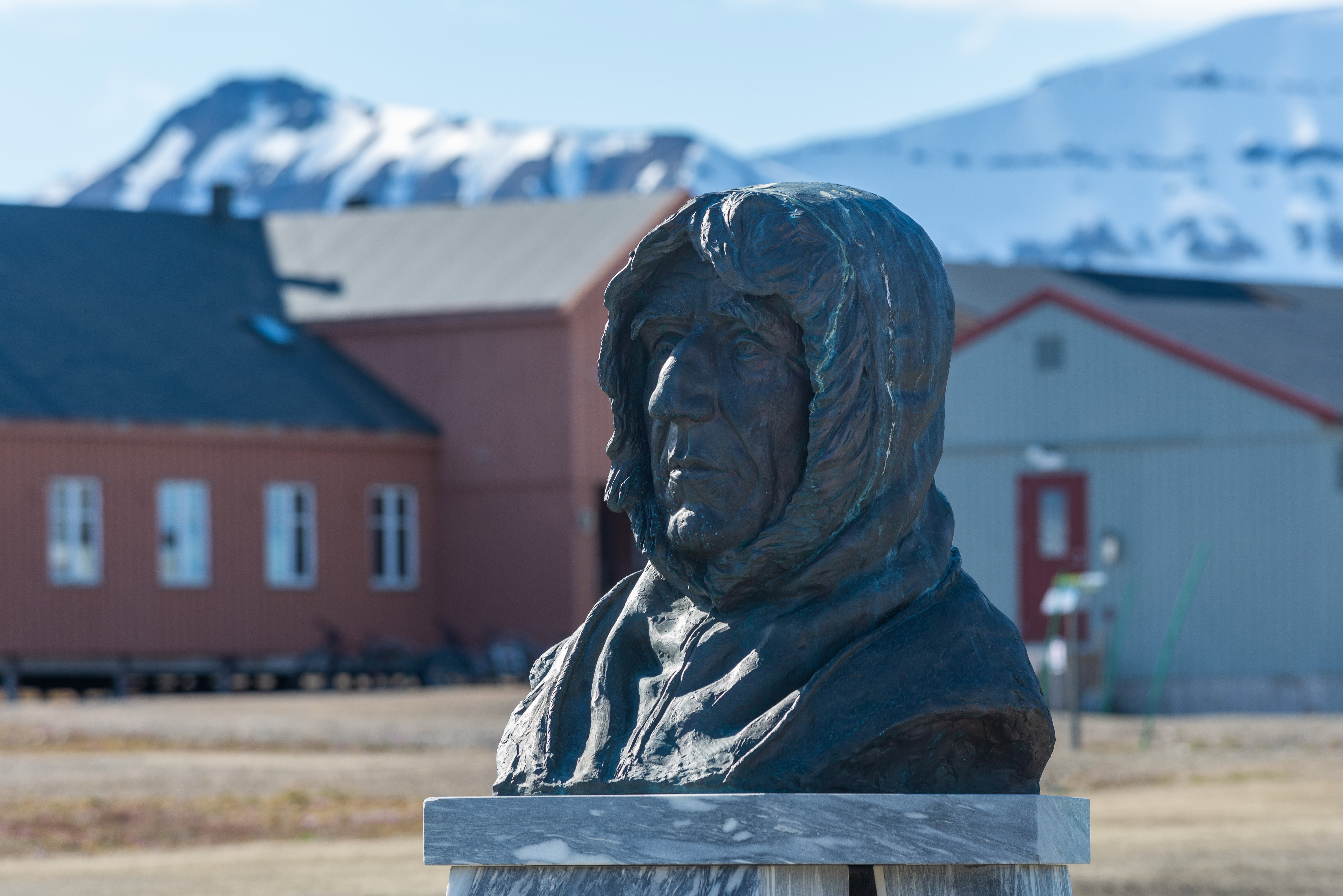 Kim był Roald Amundsen?