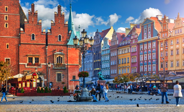 Wrocławski rynek jest jednym z największych rynków staromiejskich w Europie