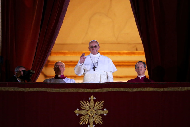 Jorge Mario Bergoglio tuż po wyborze na papieża