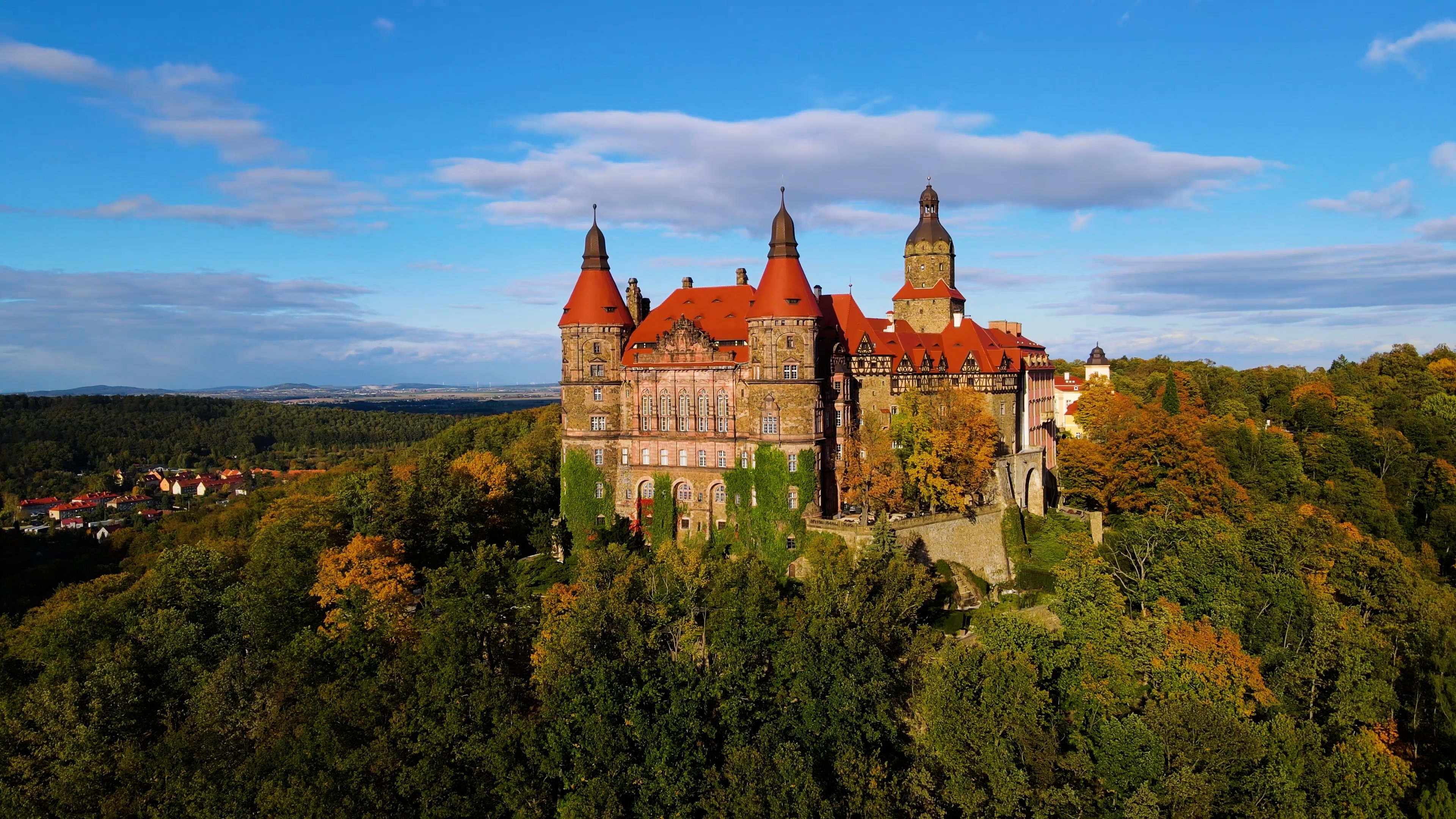 Legenda o złotym pociągu rozsławiła Wałbrzych na cały świat