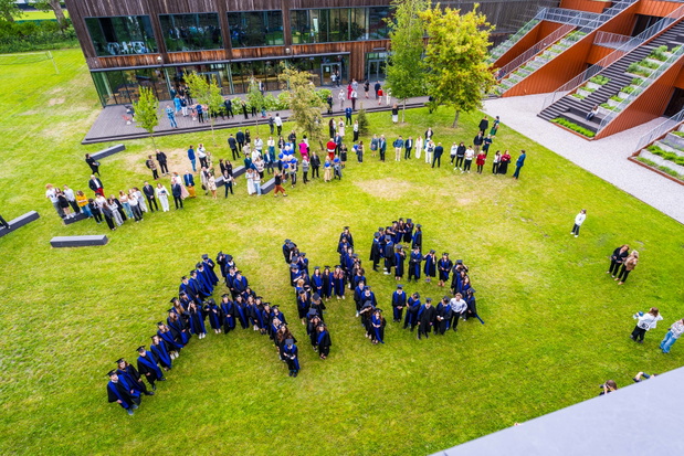Akademia High School