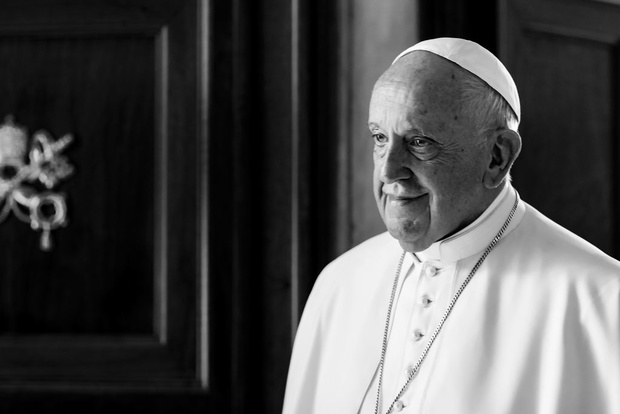 Papież Franciszek odszedł w wieku 88 lat