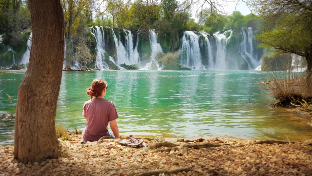 Wodospady Kravica. Urokliwa „bałkańska Niagara” ma sporo do zaoferowania/Fot. Kodie Gerritsen/Shutterstock