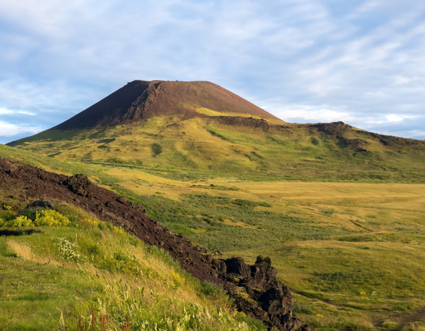 Wulkan Eldfell, Heimaey, Wyspy Vestmannaeyjar, Islandia