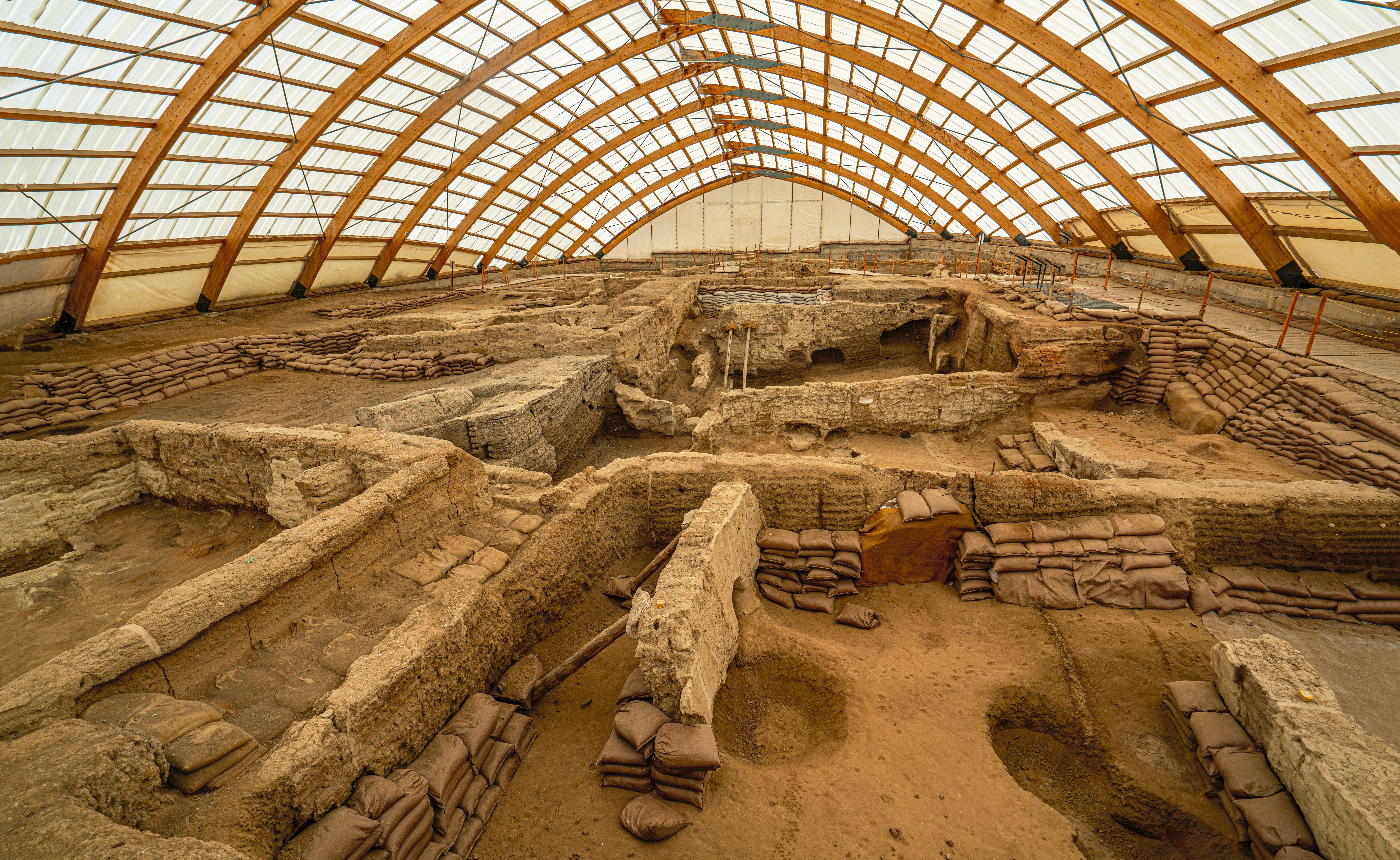 Kluczowa rola kobiet w prastarym mieście Çatalhöyük. Co mówią ich groby?