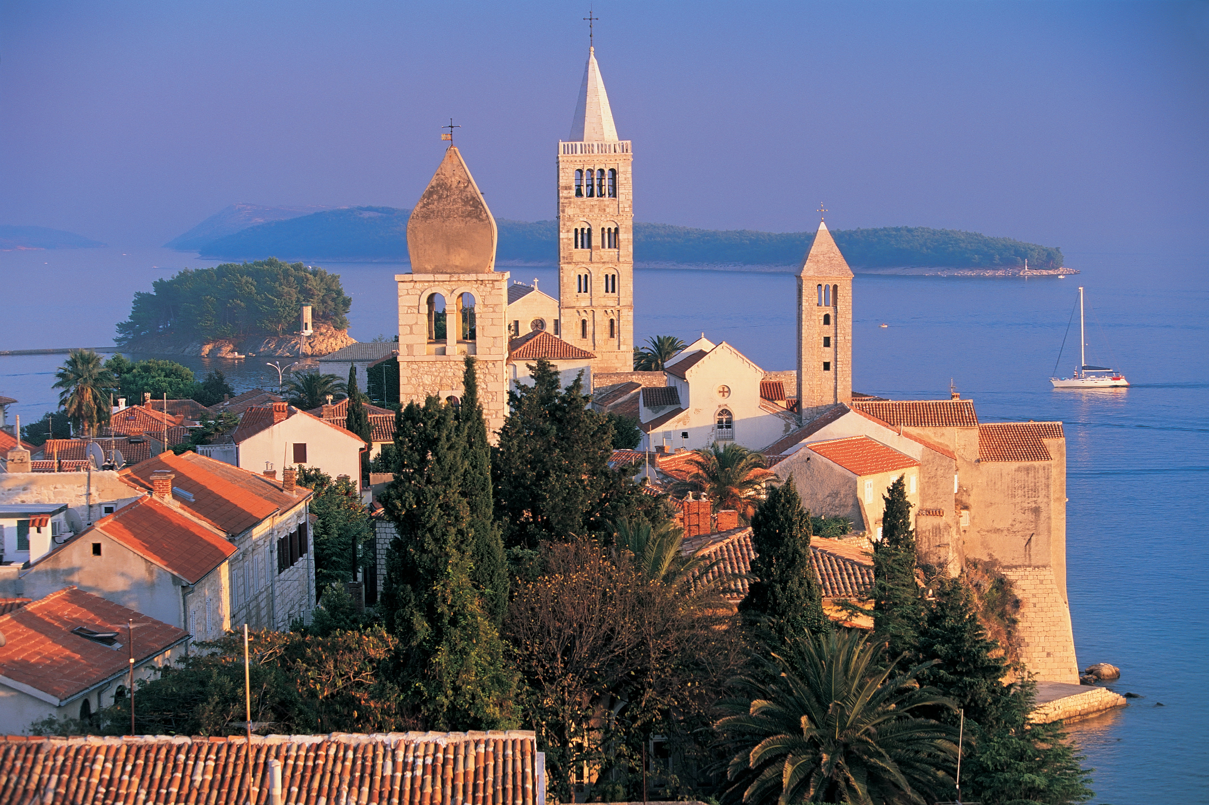 Rab Town, wyspa Rab, wybrzeże Adriatyku, Chorwacja