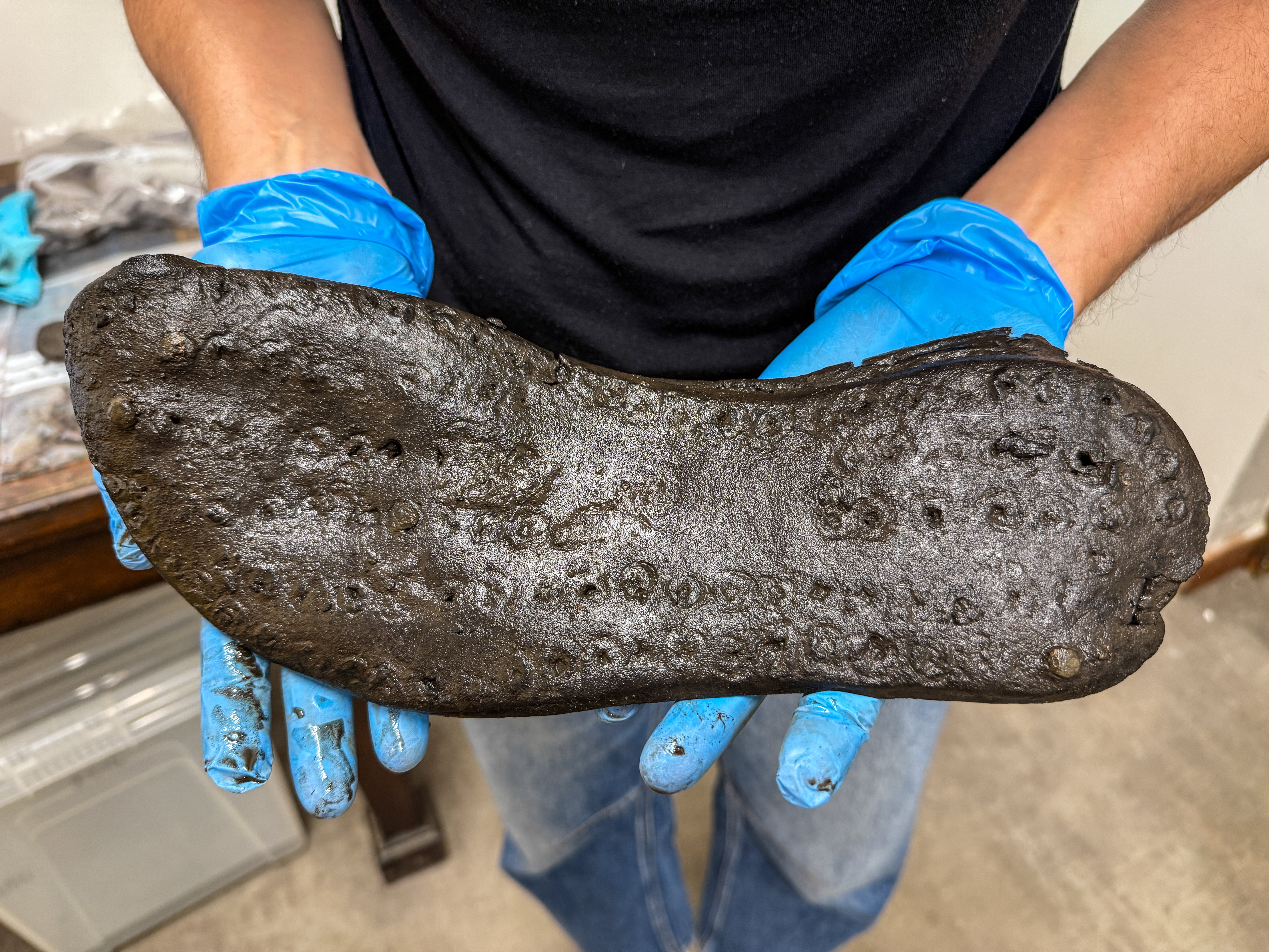 Archeolodzy odkryli skarb w postaci rzymskich butów. Niektóre są wielkie