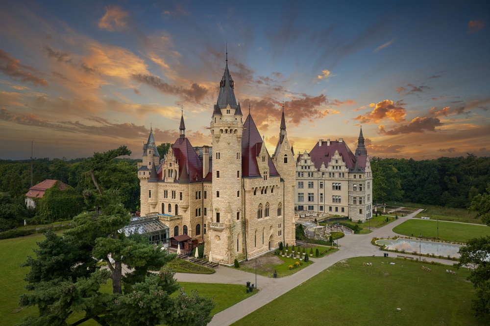 zamek moszna