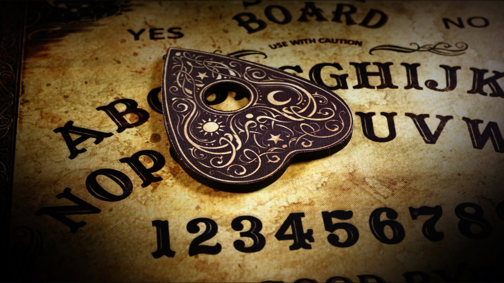 Tabliczka ouija już od dwóch wieków daje głos duchom