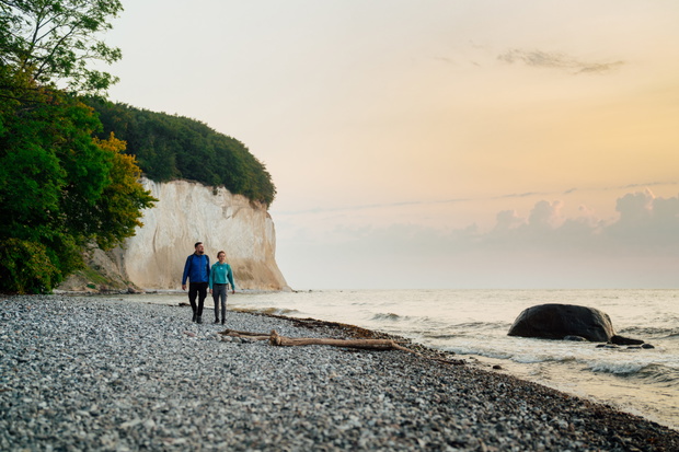 Plaża kamienista w pobliżu Sassnitz