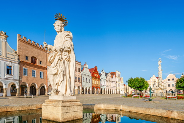 Telcz położony jest nad Telčským potokiem