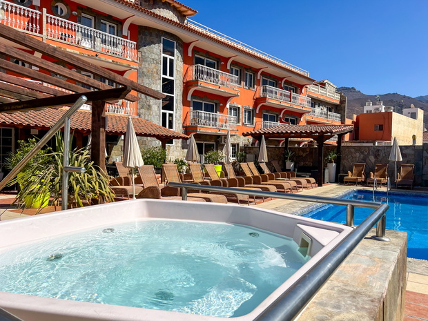 La Aldea Suites Hotel