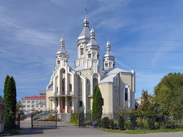 kościół pw. Wniebowzięcia Najświętszej Panny Marii, Krzyża Świętego i św. Bartłomieja z lat 1392–1445