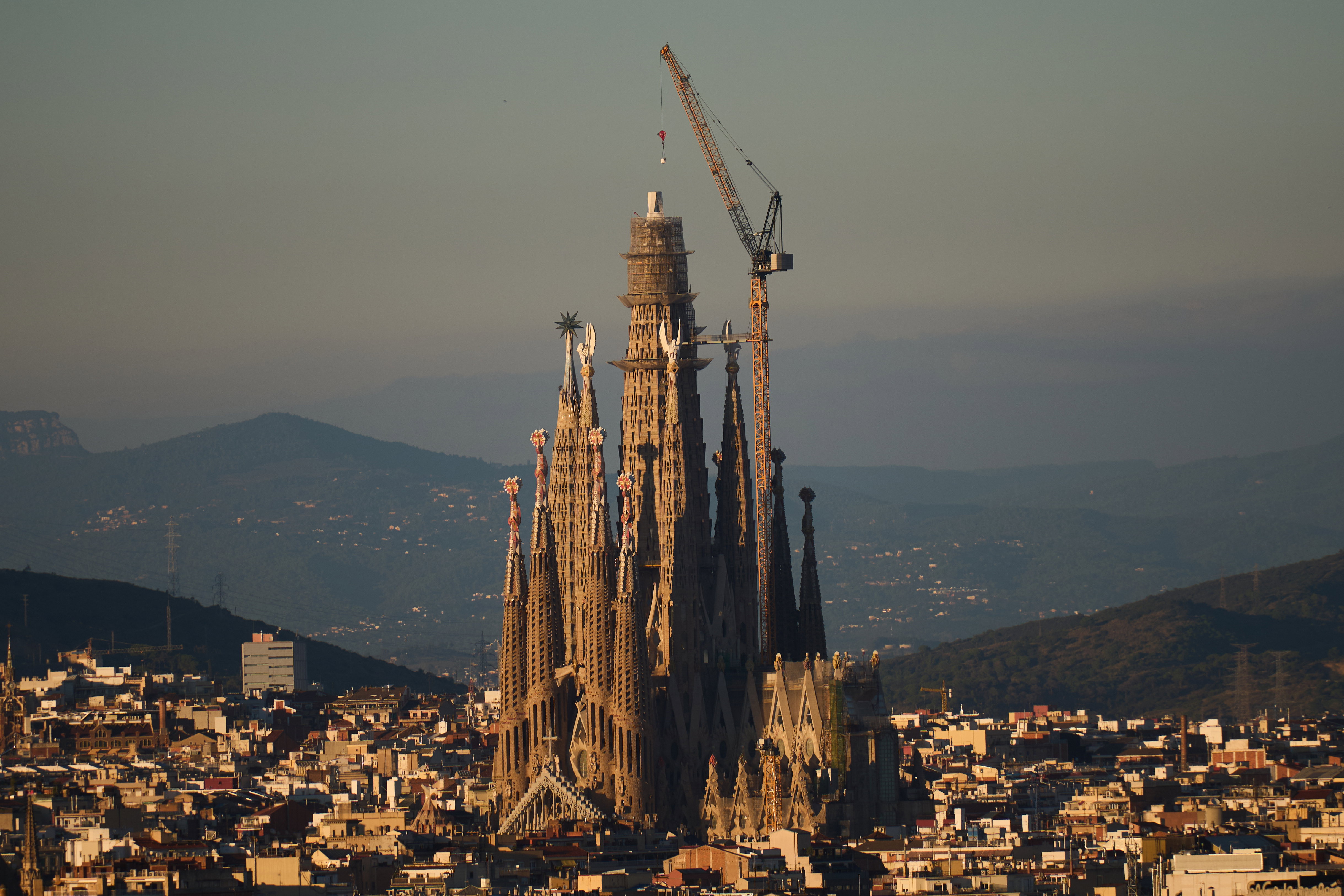 Oto moment, w którym Sagrada Familia stała się najwyższym kościołem świata