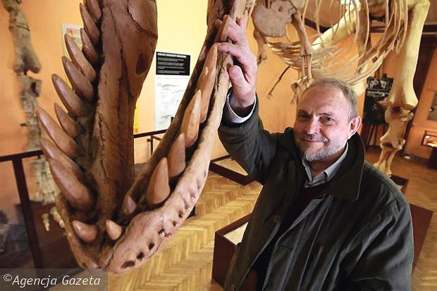 Prof. Józef Kazimierczak i dr hab. Barbara Kremer z Instytutu Paleobiologii PAN, NAJSTARSZE ORGANIZMY EUKARIOTYCZNE