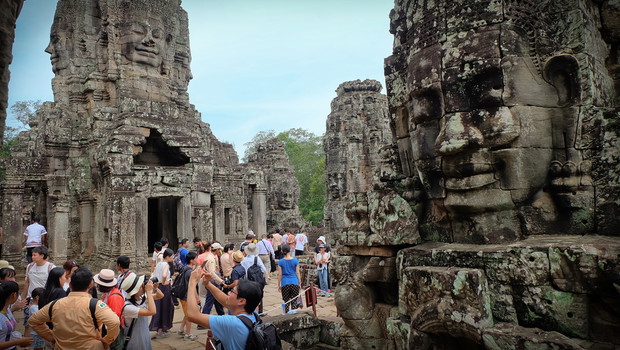 Kambodża: Do Angkor Wat bocznymi drogami