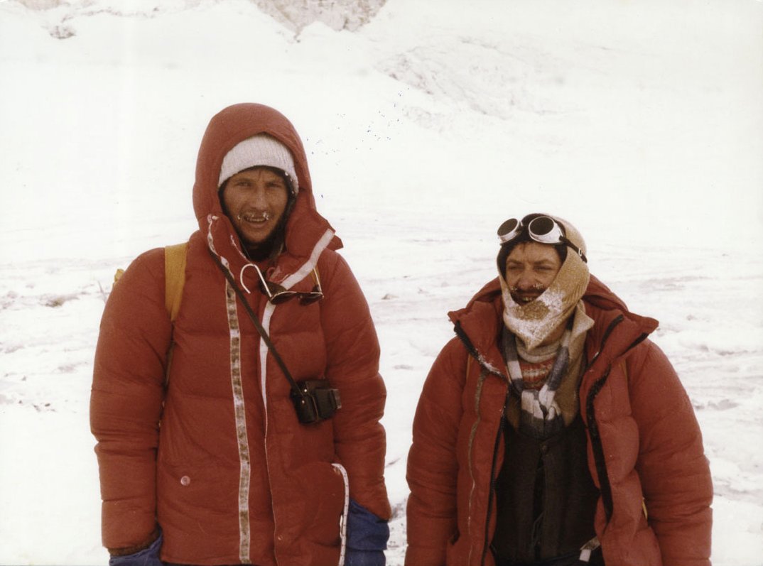 Zdjęcie z historycznej wyprawy na Everest zimą 1980 roku (fot. Fundacja Himalaizmu Polskiego im. Andrzeja Zawady)