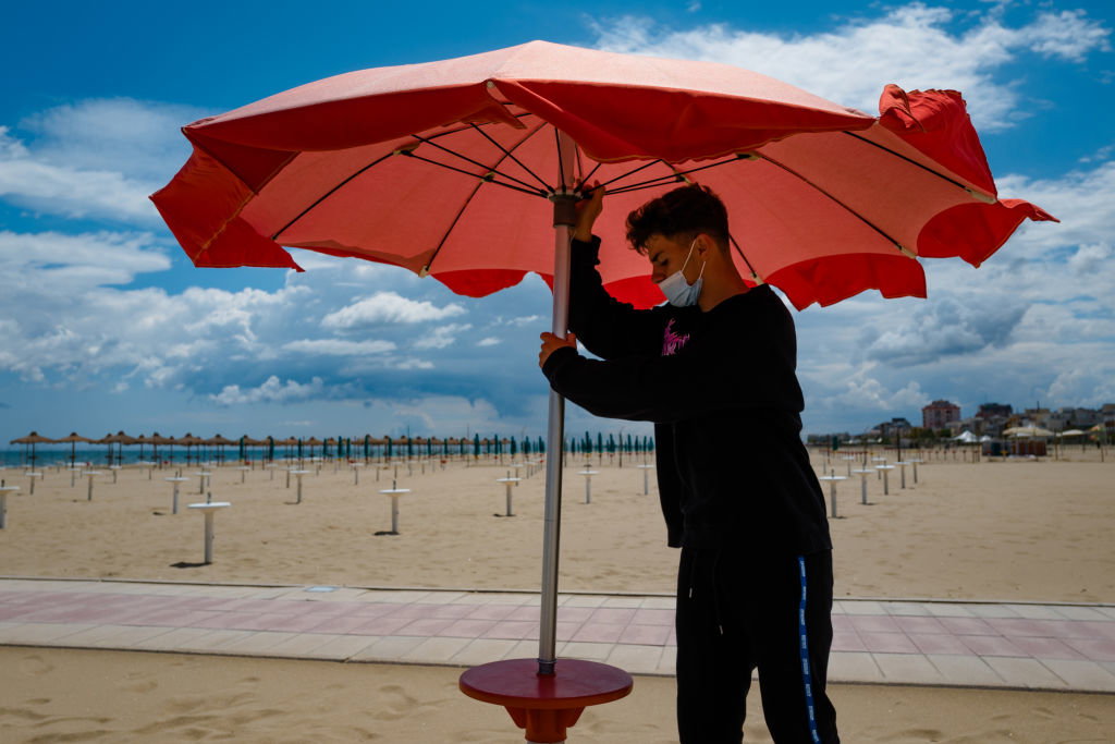 Włosi powoli wracają do normalności (fot. Getty Images)