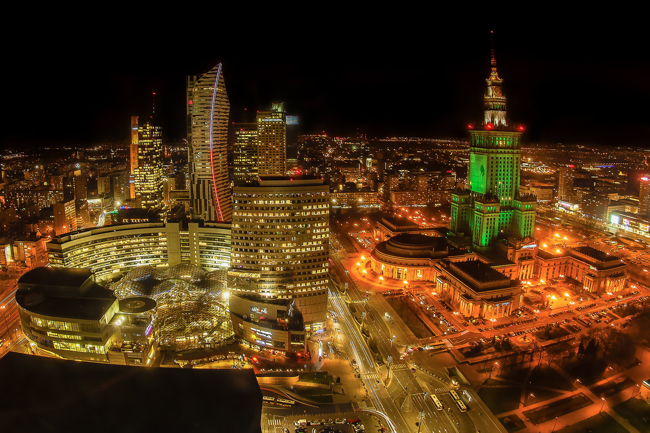Warszawa nocą