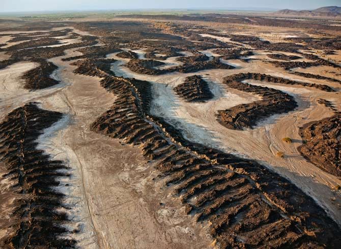 04-ancient-lava-flows-670