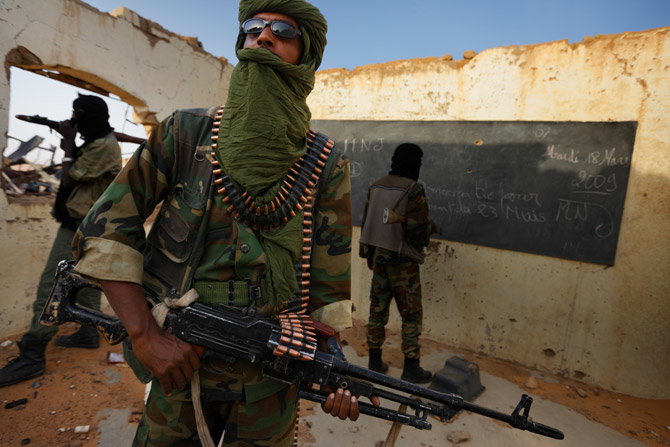 03-tuareg-fighters-670
