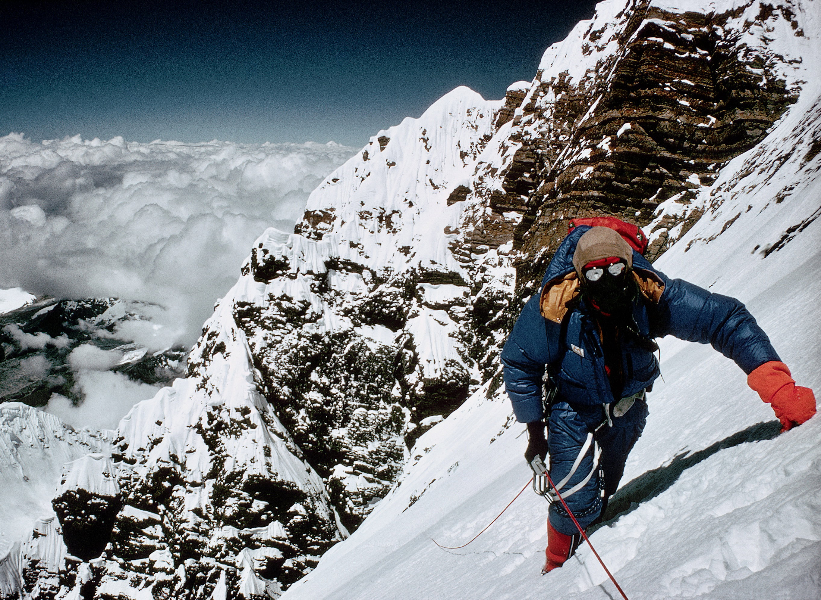 Alpinista na zboczach Mount Everestu