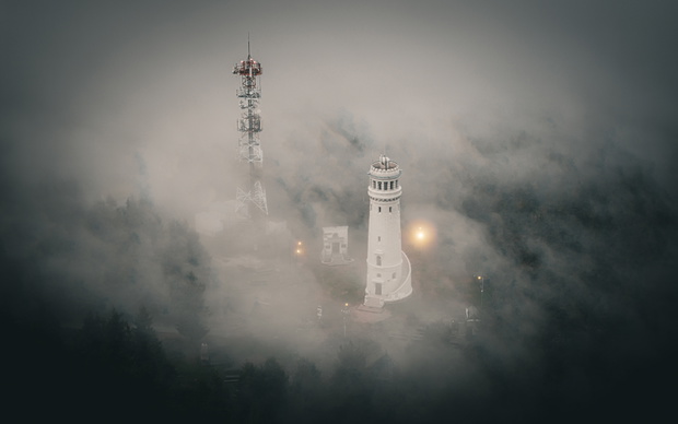 Między ziemią a sygnałem, fot. Marcel Maciołek (Zespół Szkół Ekonomicznych im. Wincentego Stysia)