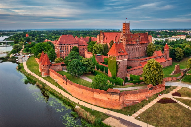 malbork shutterstock_2480000605