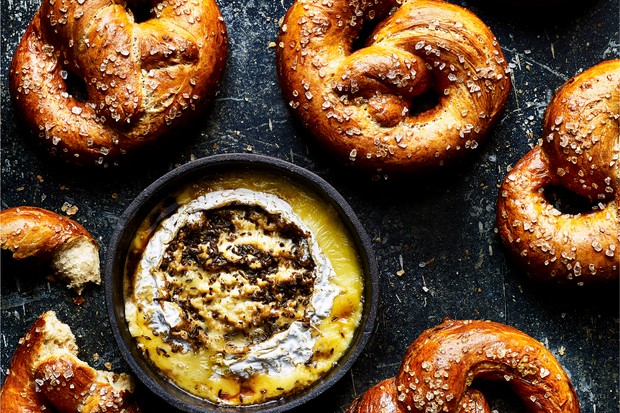 Beer-and-rock-salt-pretzels-with-camembert-dip-d3caf3f