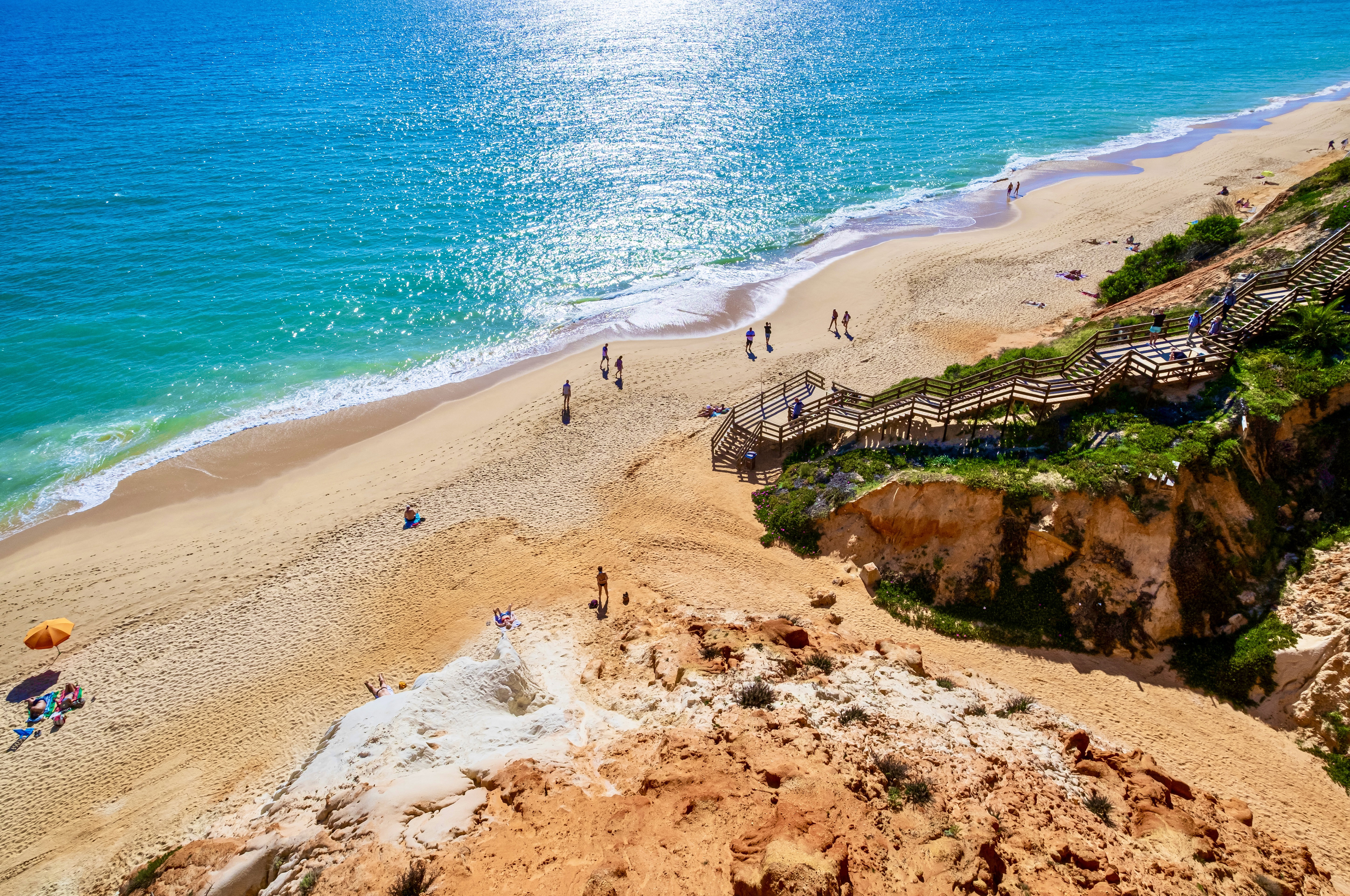 Praia da Falésia w Algarve w Portugalii