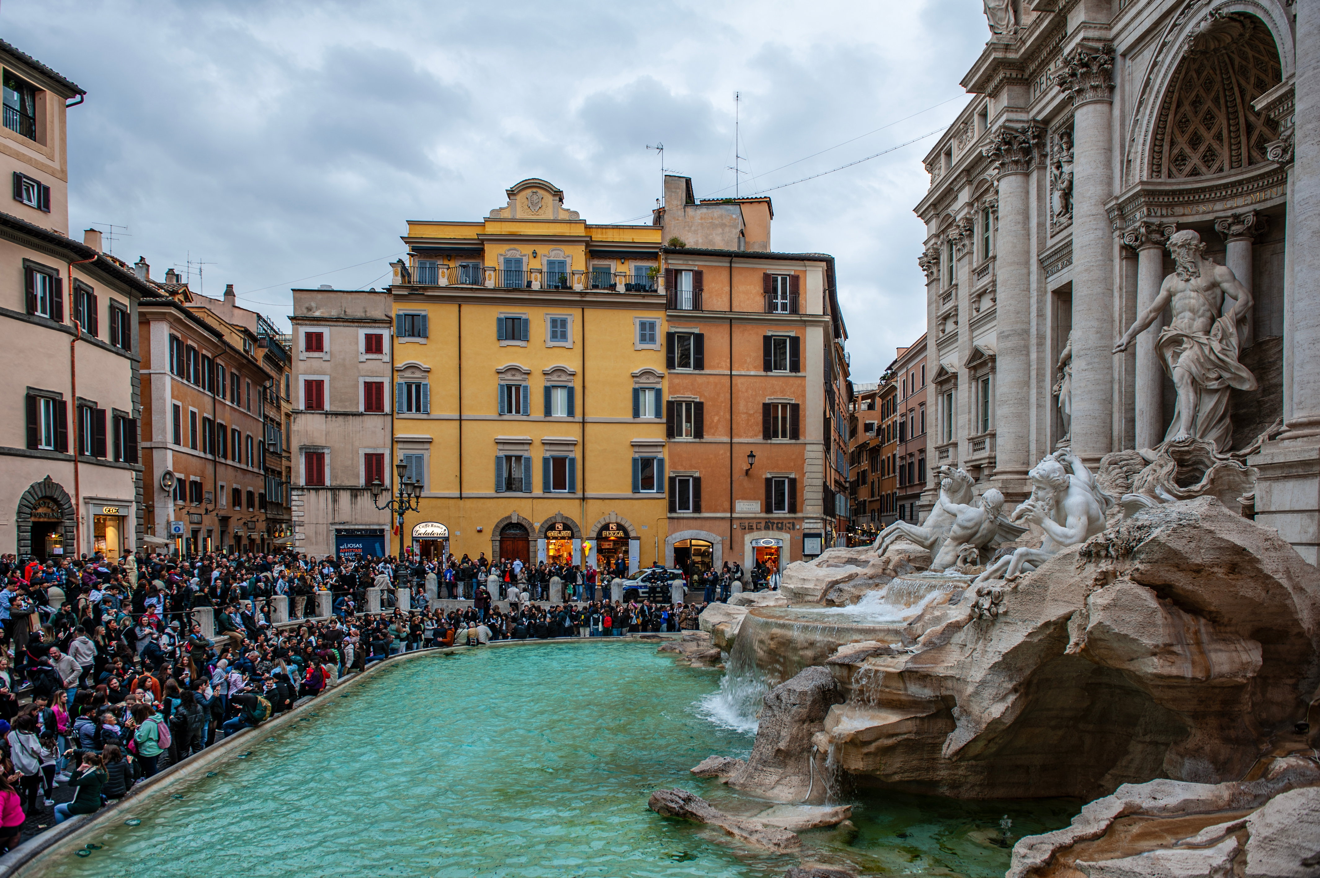 Fontanna di Trevi w Rzymie