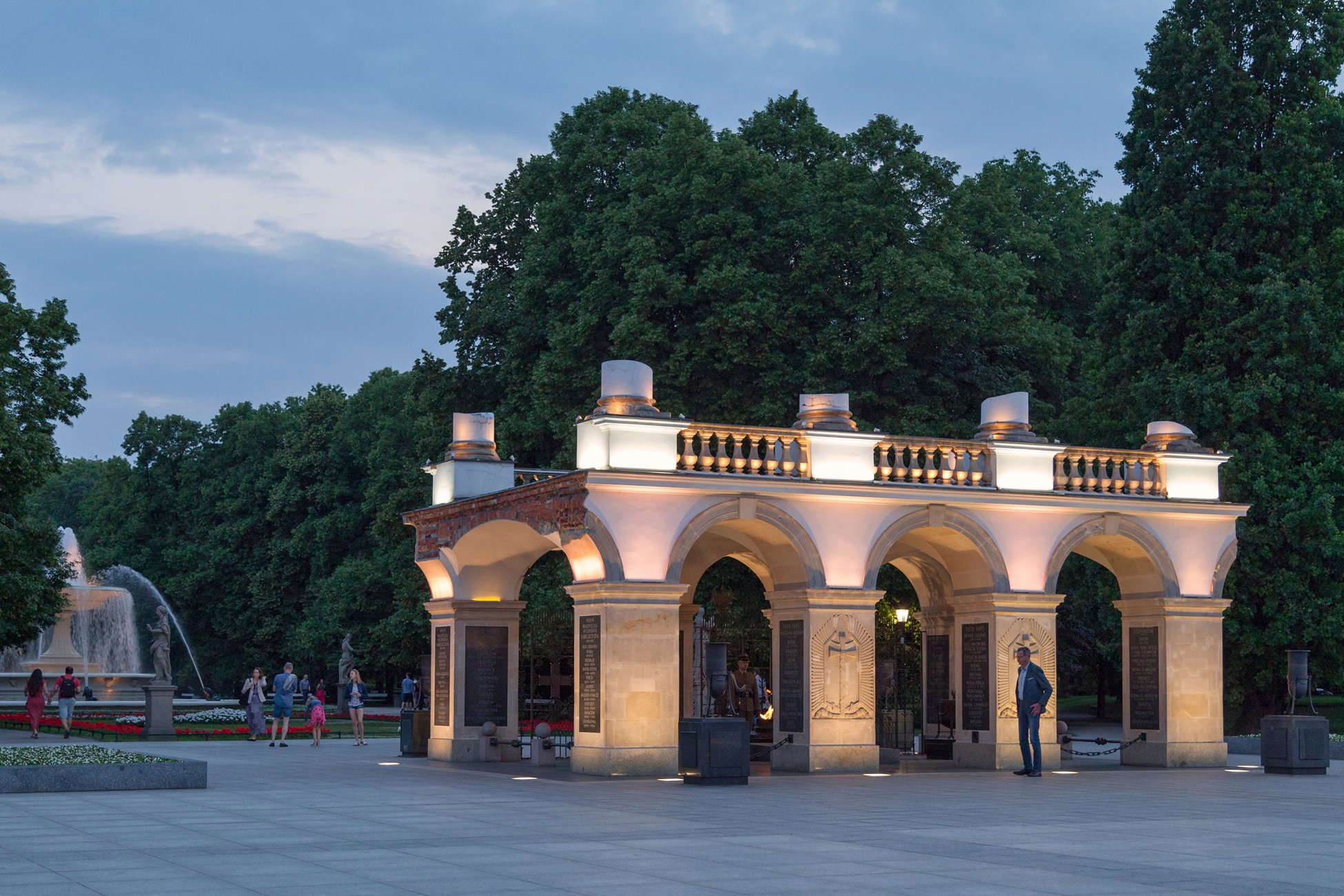 Grób nieznanego żołnierza jest uniwersalnym symbolem
