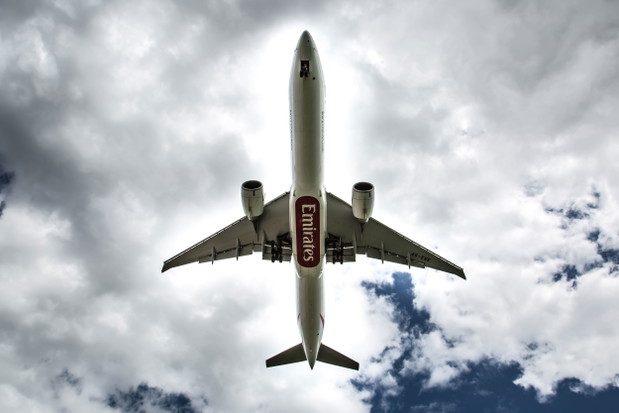 Boeing 777-300ER linii lotniczej Emirates to największy samolot pasażerski, jaki kiedykolwiek latał do Polski i z Polski