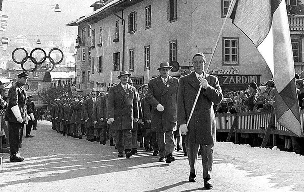 Ceremonia otwarcia igrzysk zimowych w Cortinie 1956