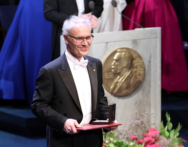 Profesor Victor Ambros,  laureat Nagrody Nobla w dziedzinie medycyny z 2024 roku, stara się o polskie obywatelstwo.