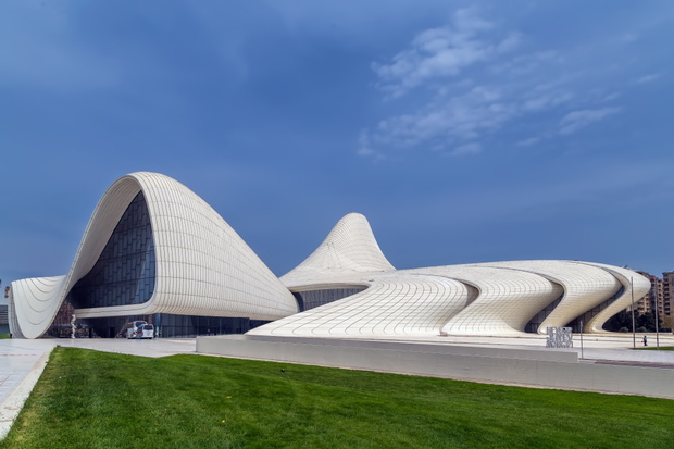 Heydar,Aliyev,Center,Is,Building,Complex,In,Baku,,Azerbaijan