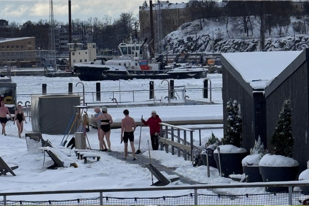 Finowie sauna