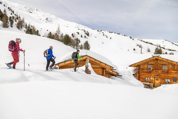 Wędrówki na rakietch śnieżnych w Val Senales