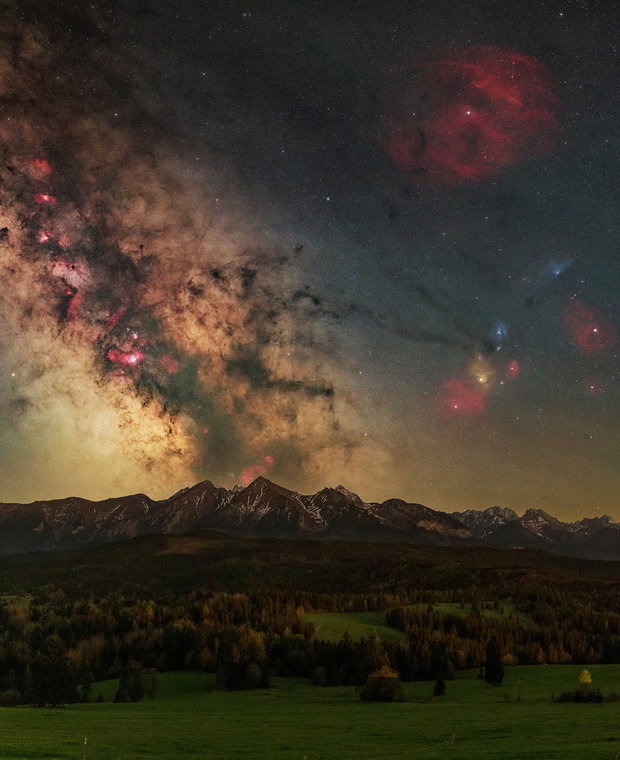 Milky Way over Łapszanka Pass