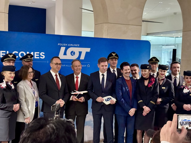lot warszawa san francisco inauguracja