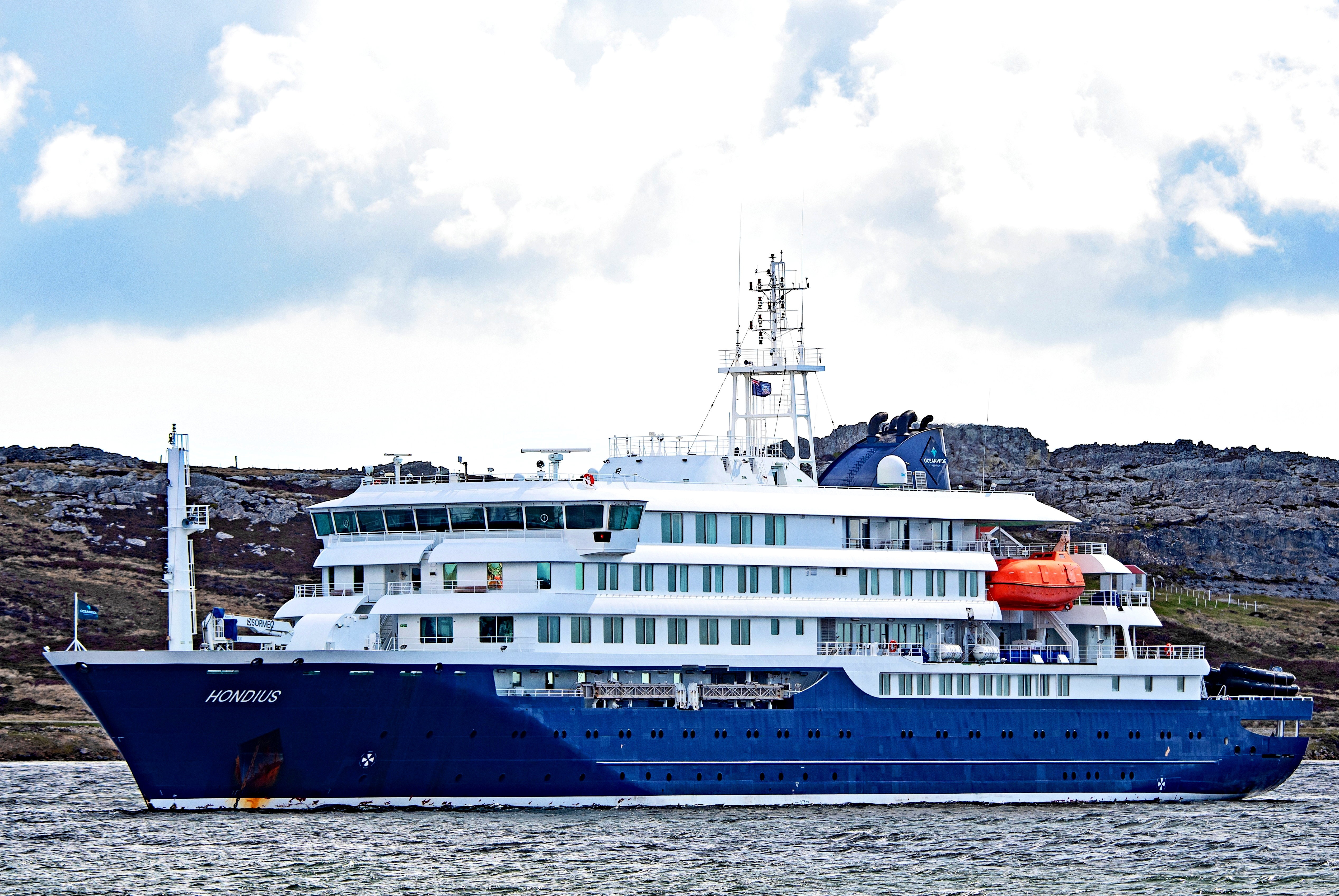 Statek wycieczkowy MV Hondius