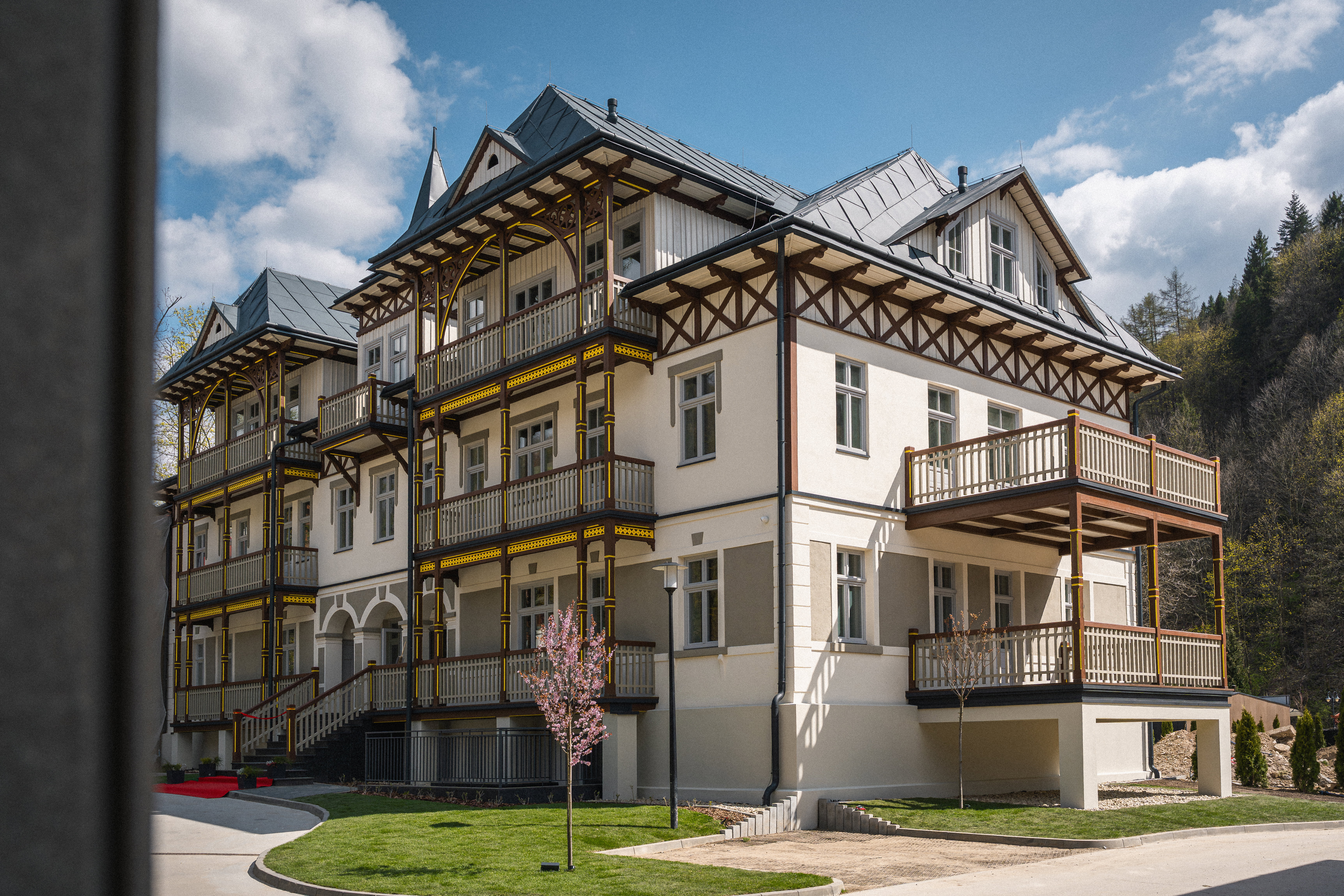 Wanda Luxury Boutique Hotel