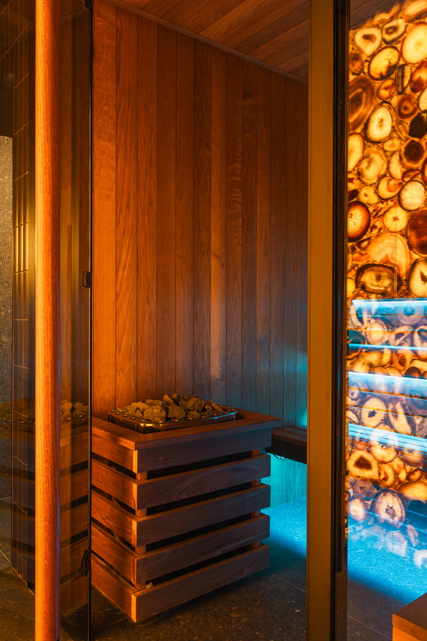 Wanda Luxury Boutique Hotel.