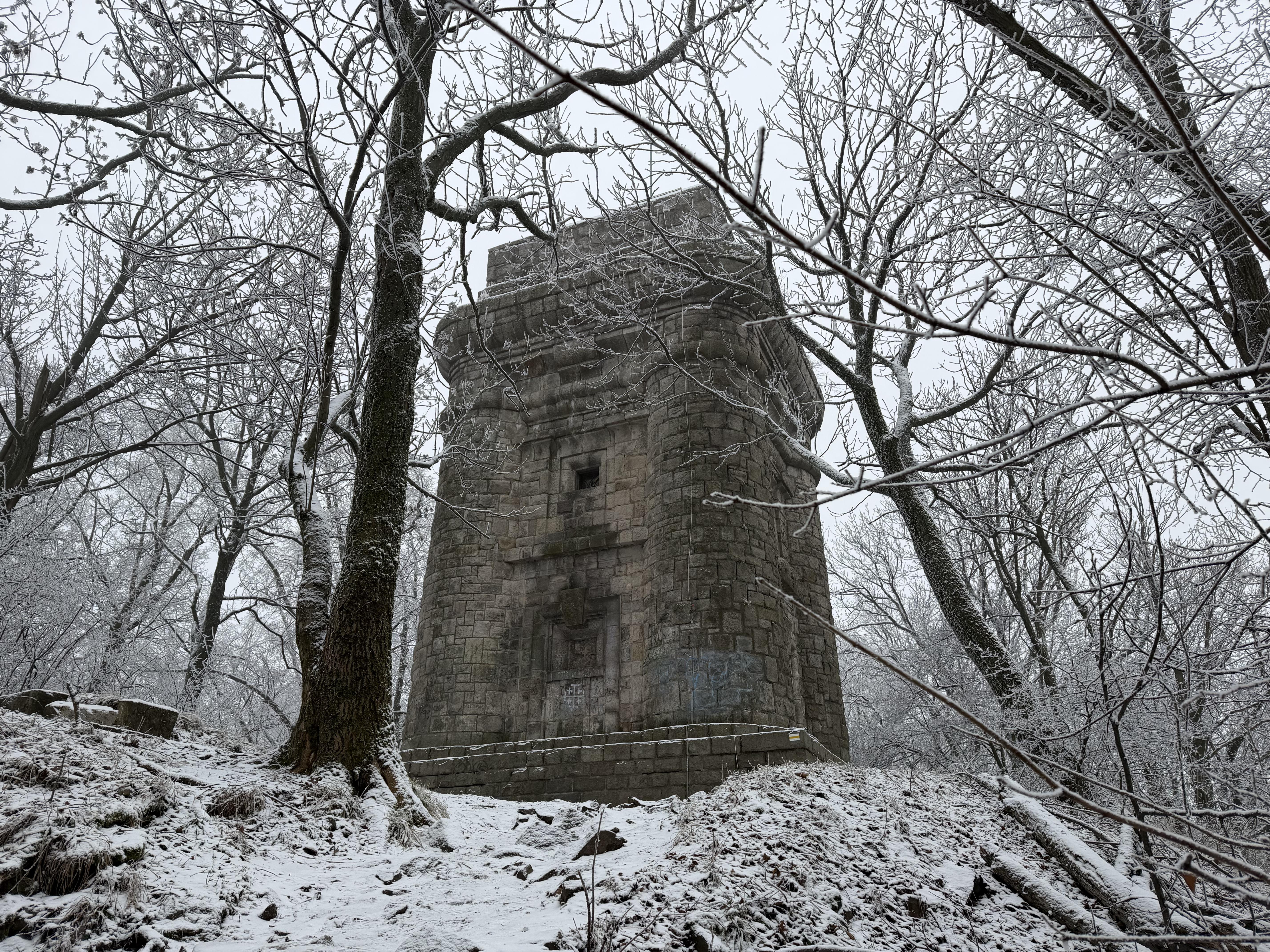 Wieża Bismarcka na Masywie Ślęży
