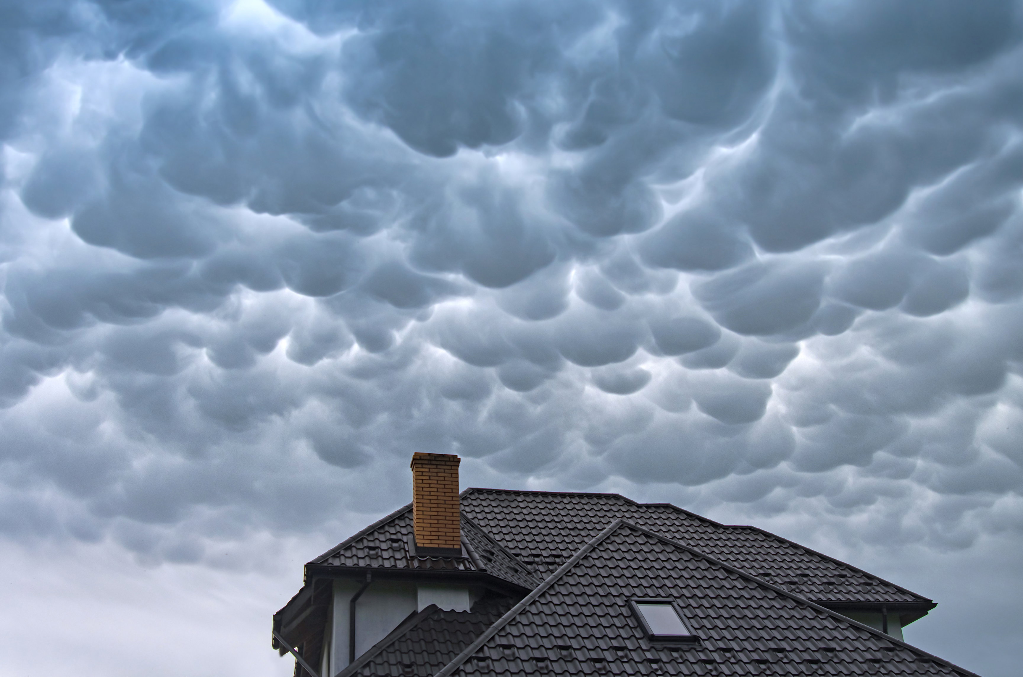 chmury mammatus