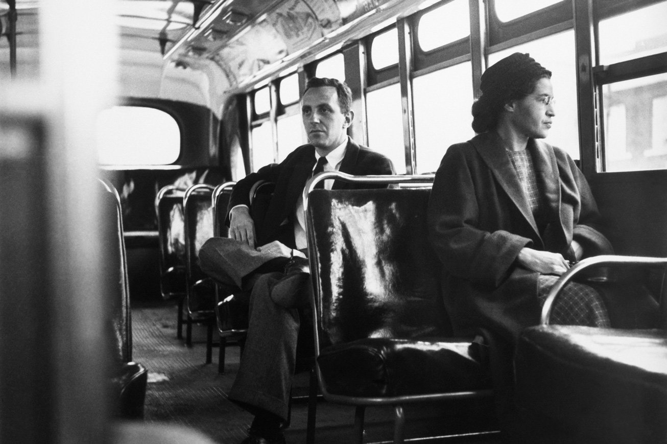 Rosa Parks to pionierka ruchów na rzecz praw obywatelskich w USA