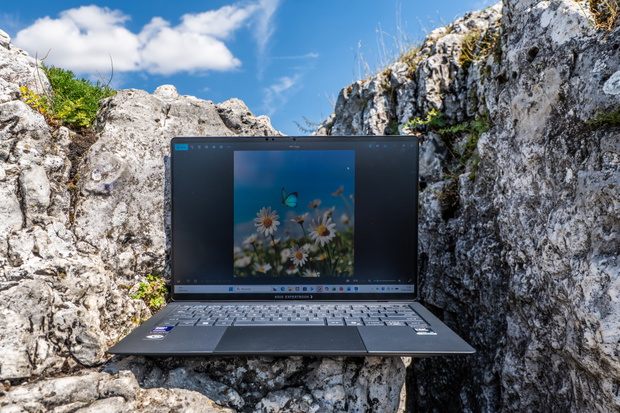 ASUS ExpertBook Ultra