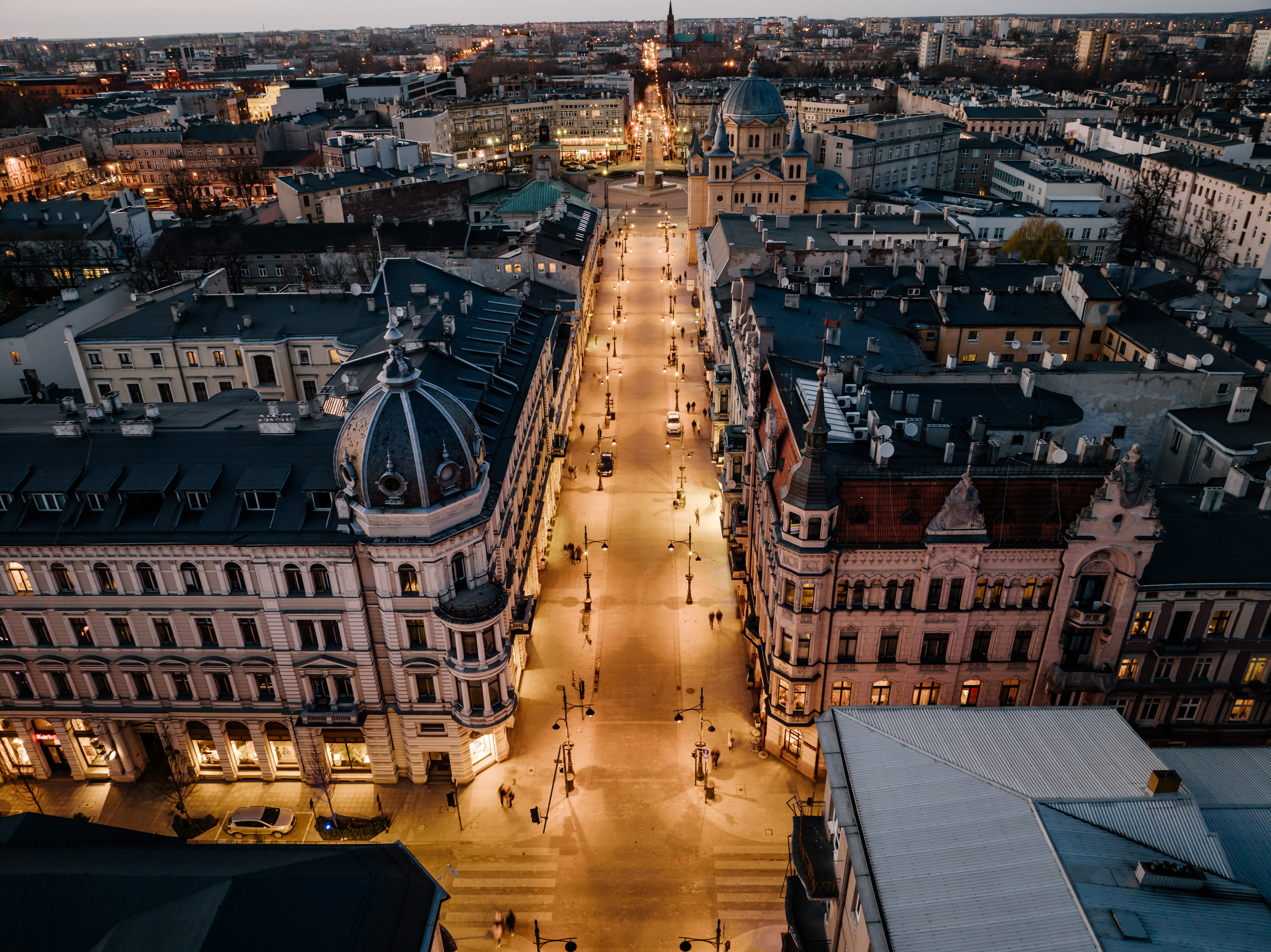 Łódź, widok na najpiękniejsze kamienice i Plac Wolności