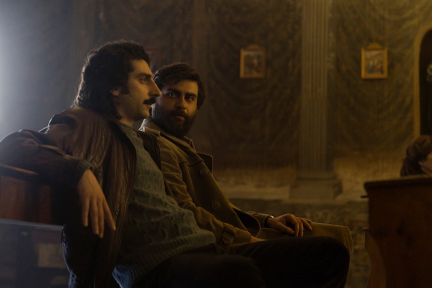 Fałszerz Netflix zdobywa Polskę. Film o mafii szokuje widzów