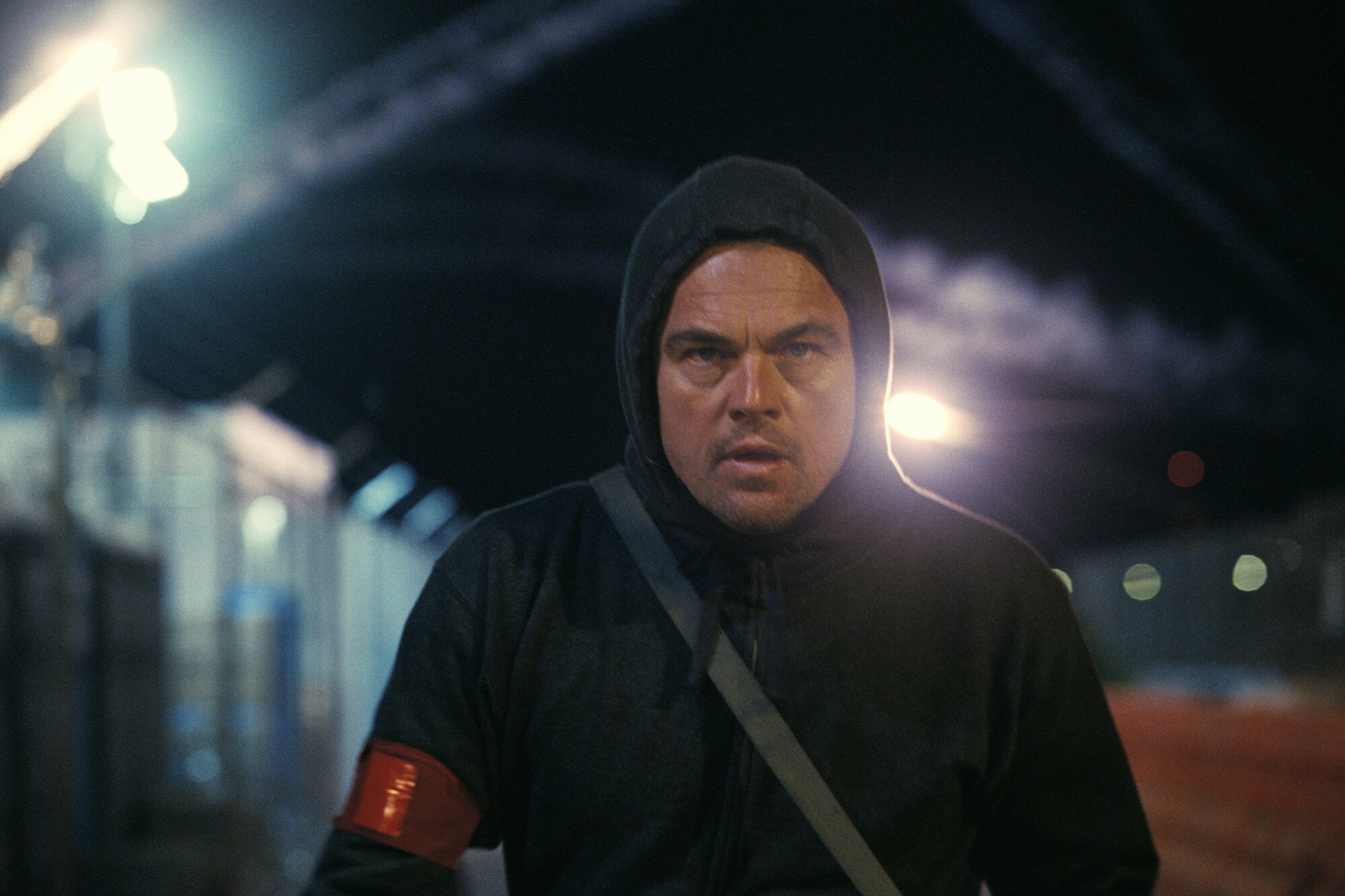 Jedna bitwa po drugiej w HBO Max. DiCaprio walczy o Złote Globy